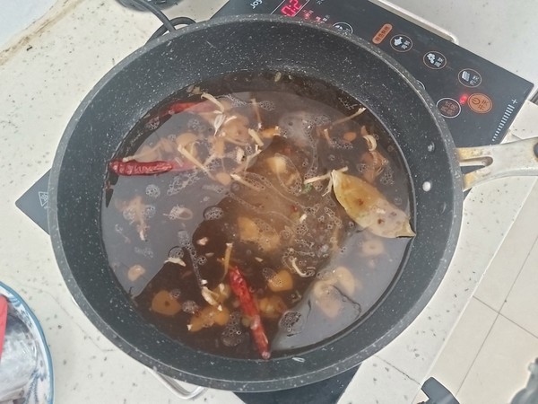 鲅魚燉粉條的做法-咸鮮味燉菜譜