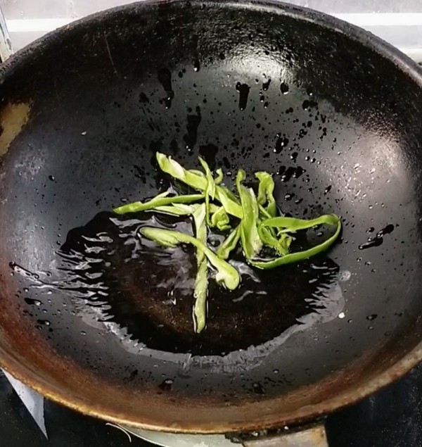 臘腸炒四季豆的做法-咸鮮味炒菜譜