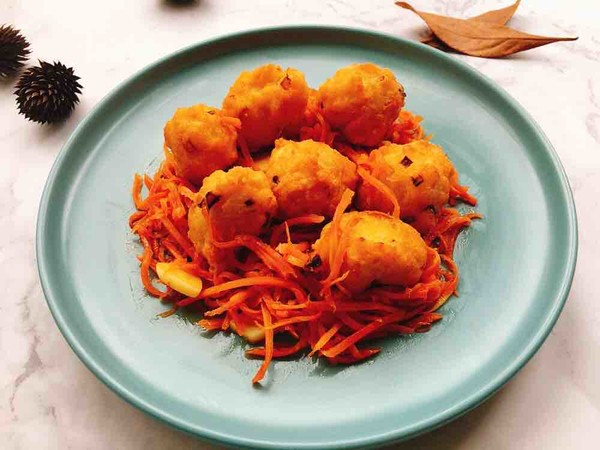 胡蘿卜炒肉丸的做法-咸鮮味炒菜譜