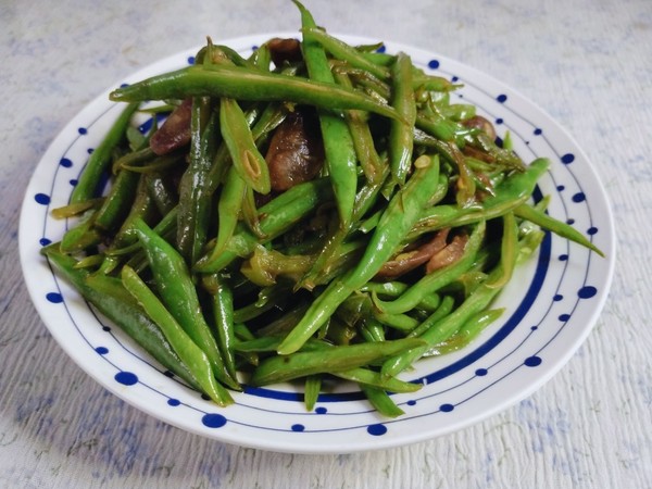 臘腸炒四季豆的做法-咸鮮味炒菜譜