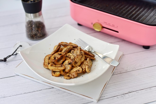 黑椒煎蘑菇的做法-咸鮮味煎菜譜