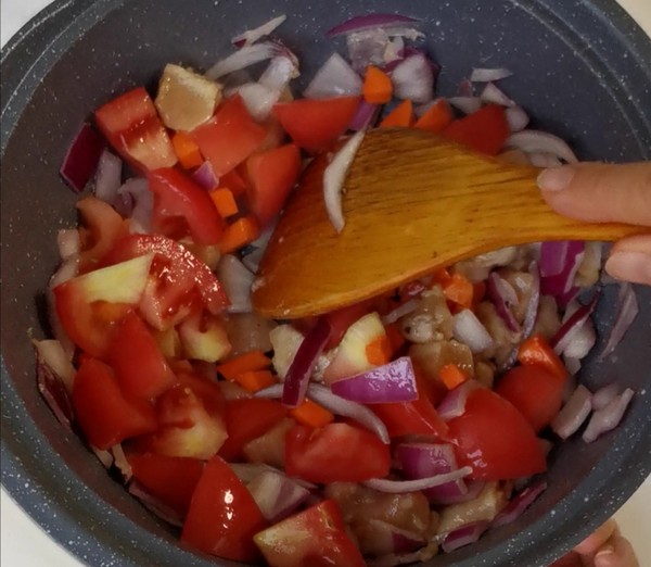 什錦雞肉芝士焗飯的做法-咸鮮味焗菜譜
