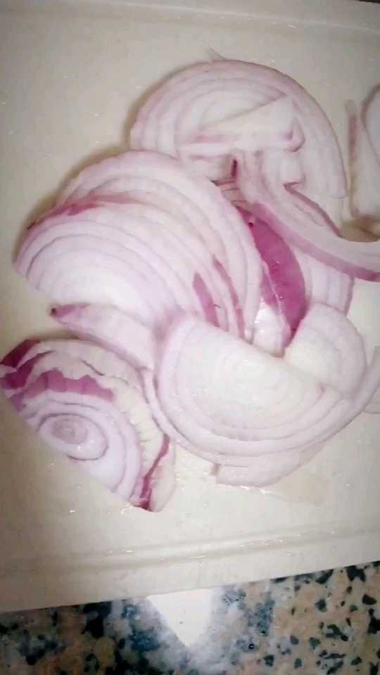 洋蔥炒肉片的做法-家常味炒菜譜