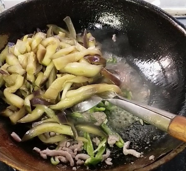 肉絲茄子的做法-咸鮮味炒菜譜-易網健康養生網 肉絲茄子的做法-咸鮮味炒菜譜
