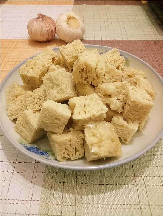 簡單自制面筋 （發酵法）的做法-家常味蒸菜譜