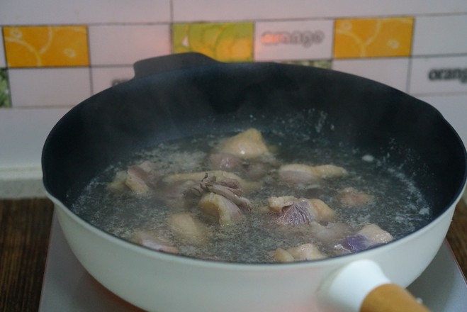 茶油蓮藕鴨湯的做法-家常味燉菜譜