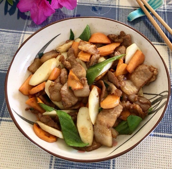 胡蘿卜山藥肉片的做法-咸鮮味炒菜譜