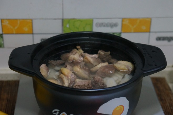 茶油蓮藕鴨湯的做法-家常味燉菜譜