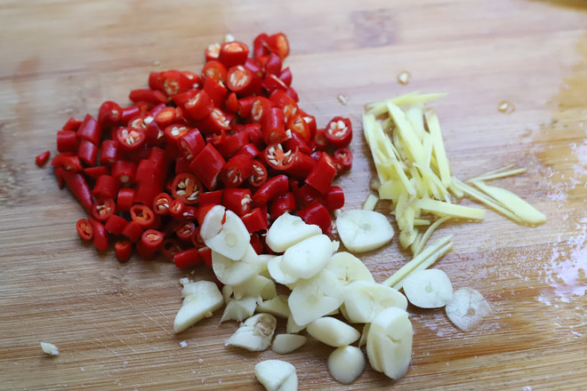 香辣小炒牛肉的做法-麻辣味炒菜譜