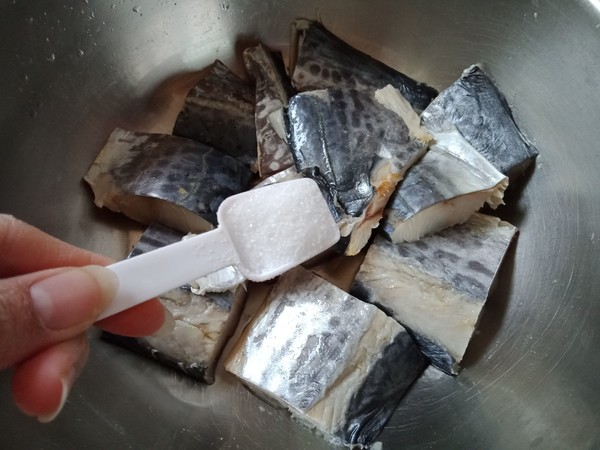 家常燉鲅魚的做法-家常味燉菜譜