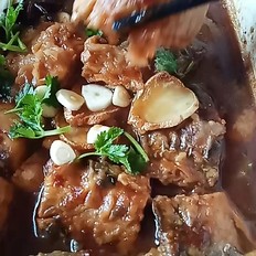 家常燉鲅魚的做法-家常味燉菜譜