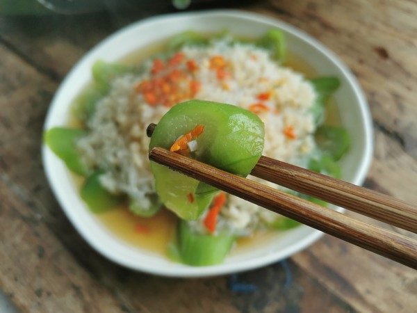 蒜蓉粉絲蒸絲瓜的做法-家常味蒸菜譜