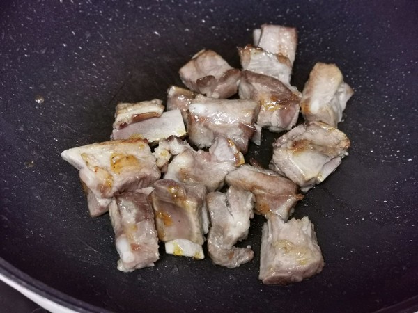 腐乳燒排骨的做法-家常味燒菜譜