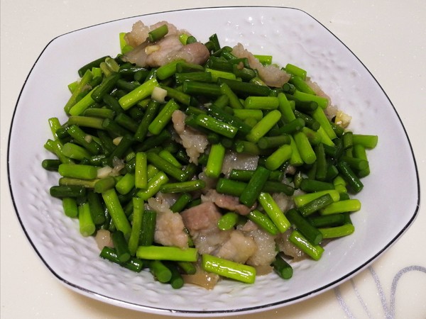 蒜苔炒肉的做法-家常味炒菜譜