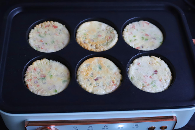 火腿雞蛋餅的做法-咸鮮味煎菜譜