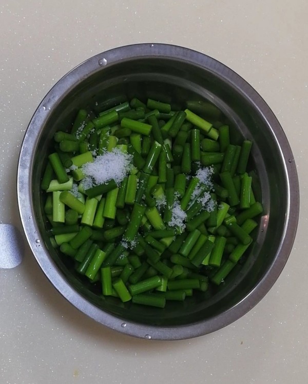 蒜苔炒肉的做法-家常味炒菜譜