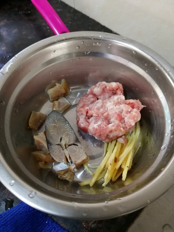 魚香茄子煲的做法-家常味煲菜譜