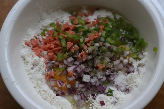 火腿雞蛋餅的做法-咸鮮味煎菜譜