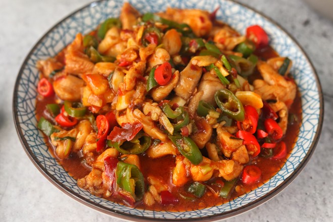 雙椒辣子雞丁的做法-香辣味炒菜譜