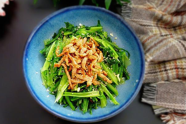 里脊肉拌油菜的做法-家常味拌菜譜-易網健康養生網 里脊肉拌油菜的做法-家常味拌菜譜