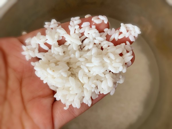 如何蒸出一鍋Q彈軟糯的米飯的做法-家常味蒸菜譜-易網健康養生網 如何蒸出一鍋Q彈軟糯的米飯的做法-家常味蒸菜譜