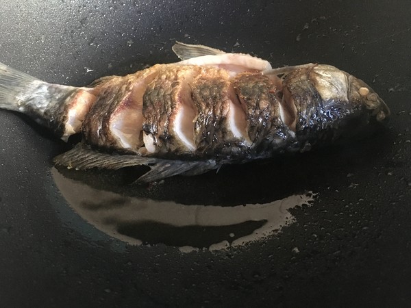 鯽魚白蘿卜絲湯的做法-家常味煮菜譜