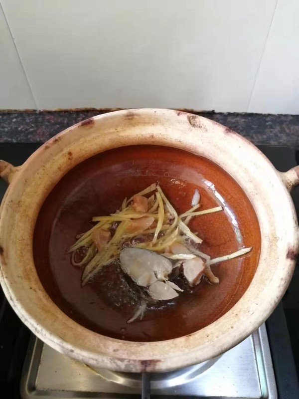 魚香茄子煲的做法-家常味煲菜譜