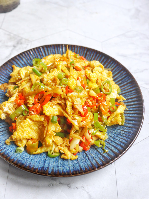 辣椒炒雞蛋的做法-香辣味炒菜譜