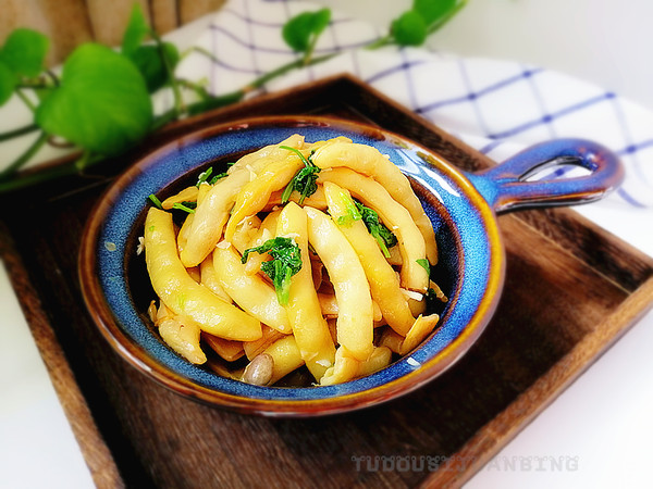 蒜香黃金勾的做法-蒜香味燉菜譜