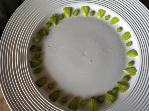 涼拌百合花的做法-酸甜味拌菜譜