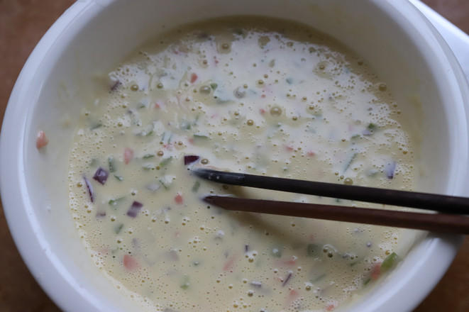 火腿雞蛋餅的做法-咸鮮味煎菜譜