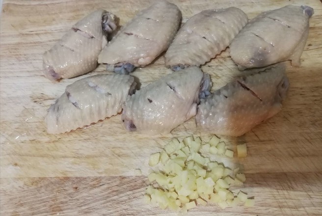 紅燒雞翅的做法-醬香味燒菜譜