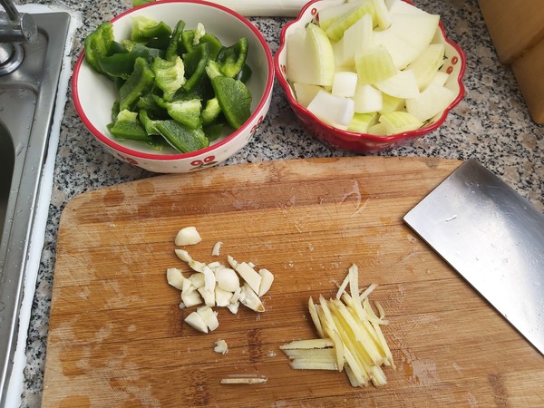 醬爆八爪魚的做法-咸鮮味炒菜譜