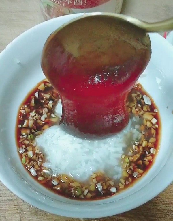 蒜蓉叉燒排骨的做法-醬香味烤菜譜-易網健康養生網 蒜蓉叉燒排骨的做法-醬香味烤菜譜