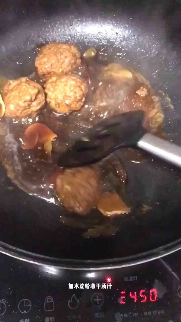 紅燒獅子頭的做法-家常味燒菜譜-易網健康養生網 紅燒獅子頭的做法-家常味燒菜譜