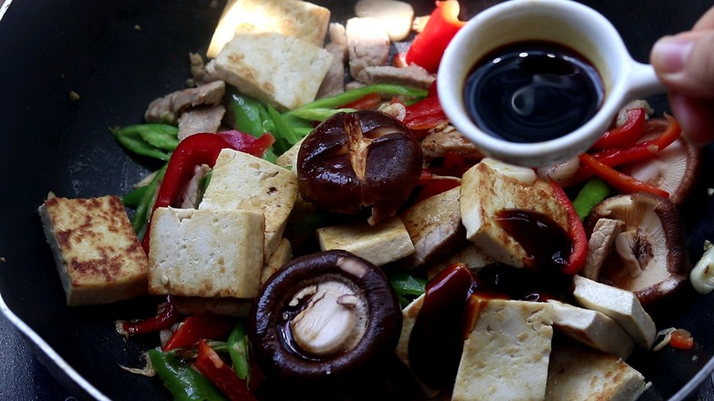 香菇蝦皮燜豆腐的做法-家常味炒菜譜-易網健康養生網 香菇蝦皮燜豆腐的做法-家常味炒菜譜