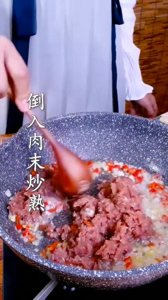 肉末豆角的做法-咸鮮味炒菜譜