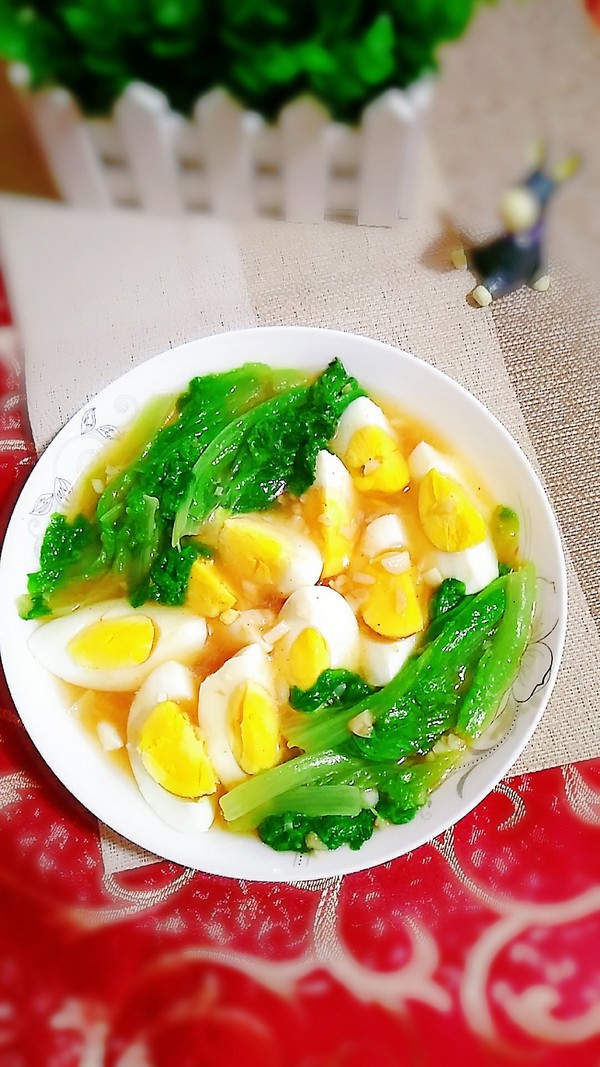 雞蛋蒜香生菜的做法-家常味灼菜譜