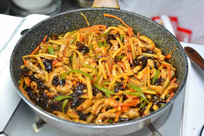 魚香肉絲的做法-家常味炒菜譜