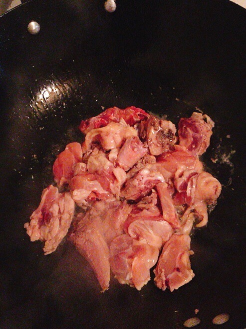 土豆燉雞腿的做法-家常味燉菜譜