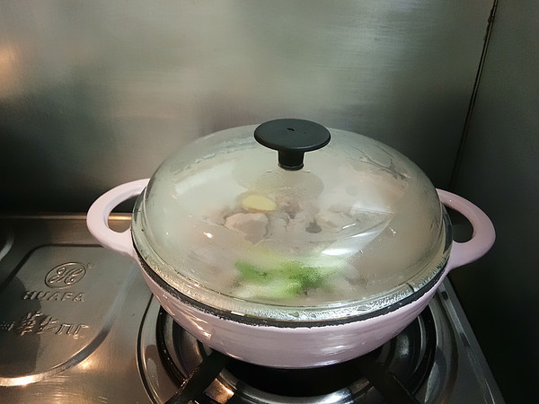 玉米荸薺排骨湯的做法-咸鮮味煲菜譜