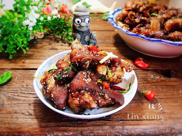 脆皮豬蹄的做法-香辣味炸菜譜-易網健康養生網 脆皮豬蹄的做法-香辣味炸菜譜