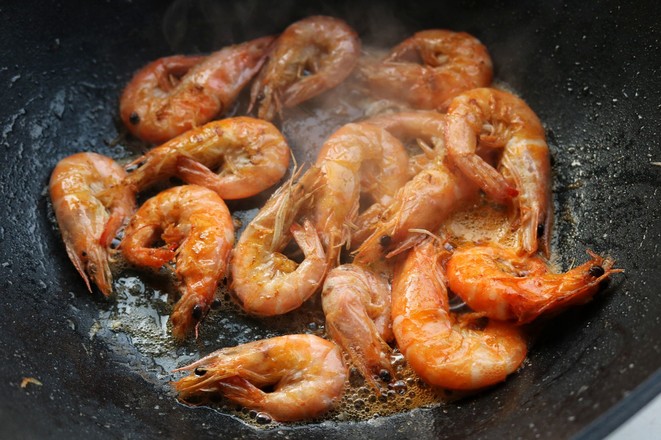 避風(fēng)塘炒蝦的做法-家常味炒菜譜