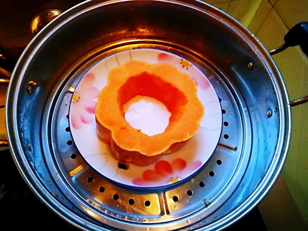 雞丁南瓜盅的做法-其它口味蒸菜譜