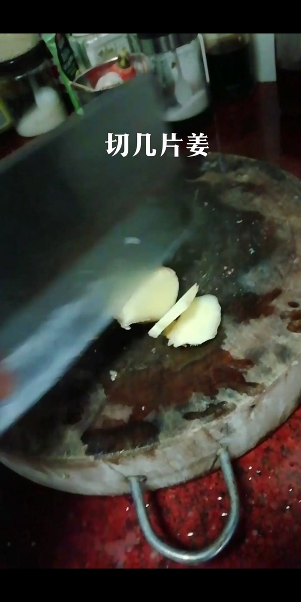 黑豆煲豬尾湯的做法-咸鮮味煮菜譜