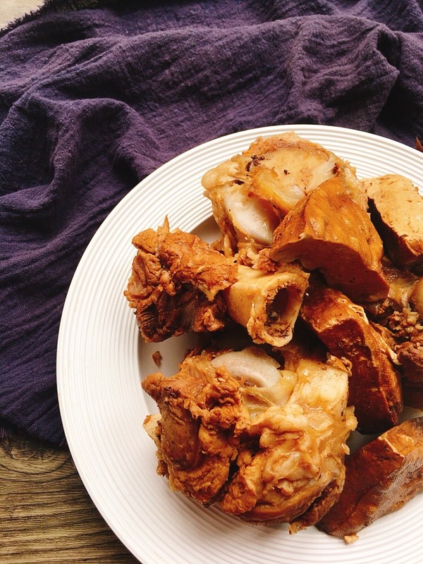 醬豬骨豆干的做法-醬香味煮菜譜