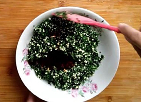 馬蘭拌香干的做法-咸鮮味拌菜譜-易網健康養生網 馬蘭拌香干的做法-咸鮮味拌菜譜