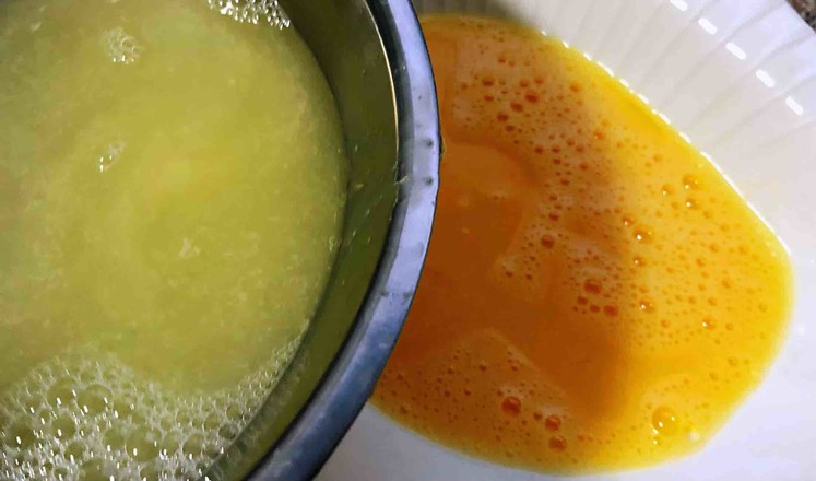 海參蒸蛋羹的做法-咸鮮味蒸菜譜