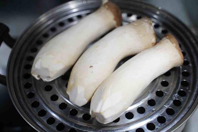 涼拌杏鮑菇的做法-香辣味拌菜譜