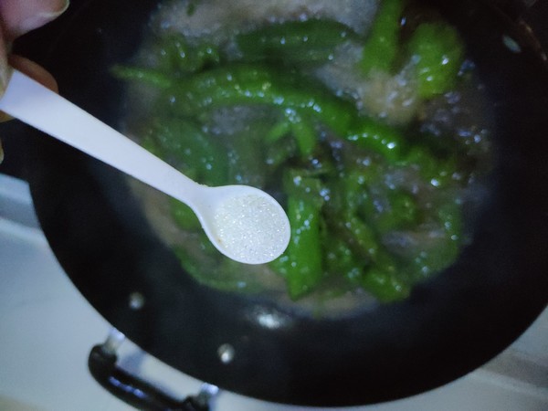 虎皮辣子的做法-香辣味炒菜譜